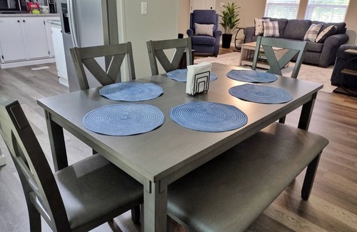 Milton House | Backwoods Milton House 3BR&2bath 3 Miles from VIR