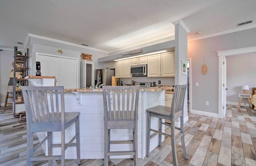 Crystal River House | Backyard Oasis w/Pool: Airy Crystal River Retreat