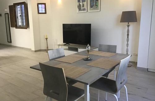 Bahar ic-Caghaq Apartment | Bahar ic-Caghaq Apartment with private drive-in, equidistant from Sliema and St. Paul's Bay