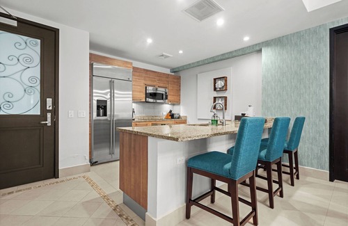 Herreras Apartment | Bahia Breeze Villa - Ground Floor