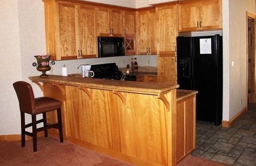 Bailey Creek Cottage | Bailey Creek Cottages (2 night min.)