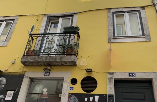 Encarnacao Apartment | BAIRRO ALTO APARTMENT