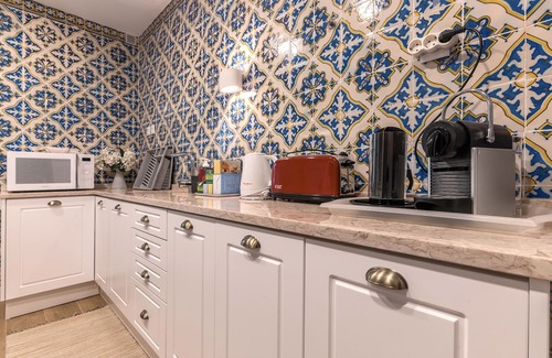 Encarnacao Apartment | Bairro Alto Palace Apartment for Large Groups