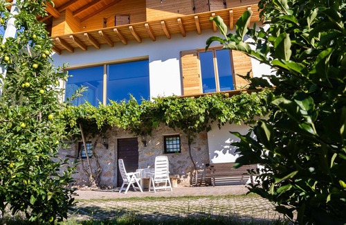 Ville d'Anaunia House | Bait del Hermen - Maso Rustico in the open countryside