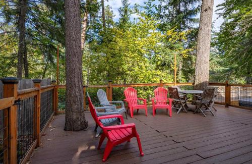 Hood River House | Baja Norte with Xbox and Board Game