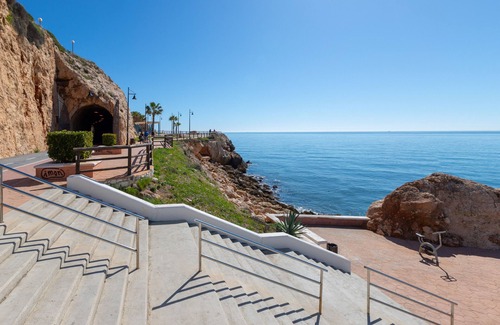 La Cala del Moral House | BAJAMAR DE CALAFLORES - Fabulous beachfront apartment - Free Wifi