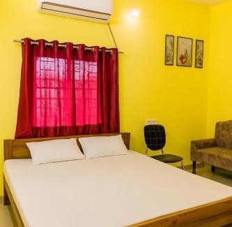 Hoshangabad House | Balaji guest house