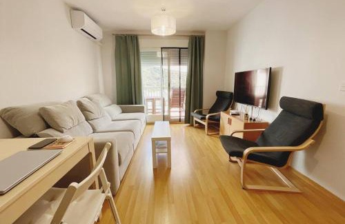 Guejar Sierra Apartment | Balcón hacia la montaña