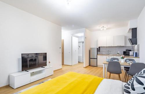 Nadorkert Apartment | Balcony - NEW - Comfy