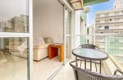 Pitangueiras Apartment | Balcony Sea View Pitangueiras 4 rooms Spacious