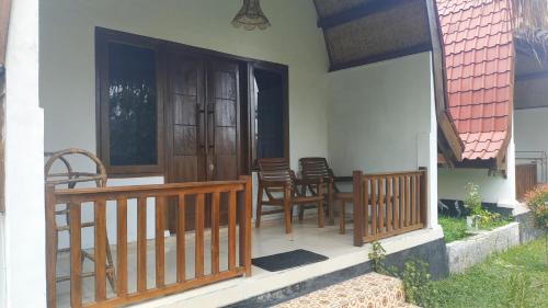 Tetebatu House | Bale Kembang Kuning