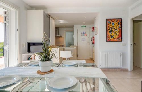 Sitges Apartment | Balmins White by Hello Homes Sitges