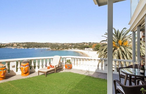 Mosman Apartment | Balmoral Beach Beauty - DIRECT BEACHFRONT romantic getaway
