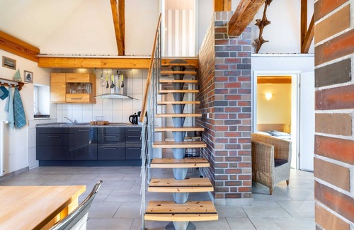 Ribnitz-Damgarten Apartment | Baltic Sea country house with south-facing terrace and pond OFC 07 - Country house with south-facing terrace on the