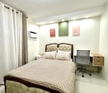 Mandaue Apartment | Bamboo Bay Community with Free Wifi, Pool and Gym