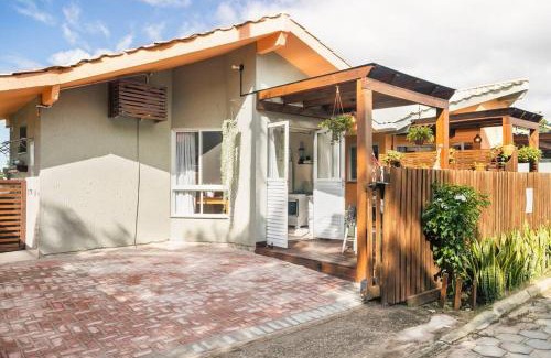 Rio Vermelho Sul Villa | BANGALOS FLORIANÓPOLIS