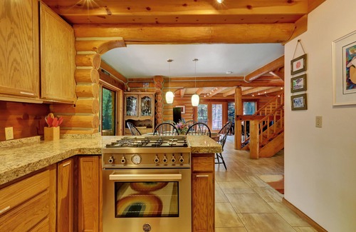 Nevada City House | Banner Mountain Log Home