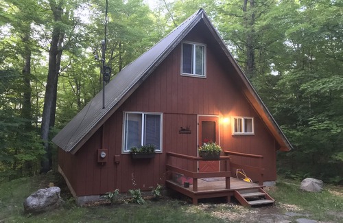Michigamme House | Baraga County Beaufort Lake Cabin