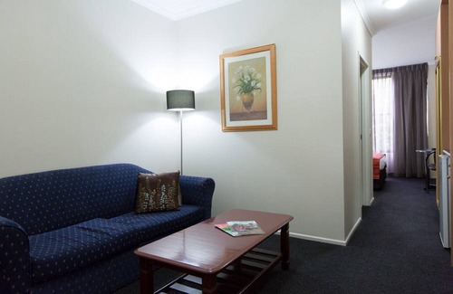 Bakery Hill Hotel | Barkly Motorlodge