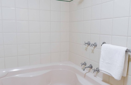 Bakery Hill Hotel | Barkly Motorlodge