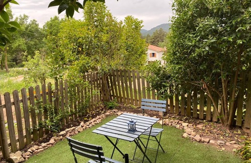Muntanyola Apartment | Barn restored 1h from Barcelona