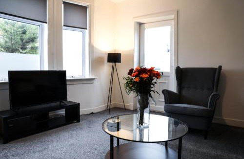 Paisley Apartment | Baron View Apartment