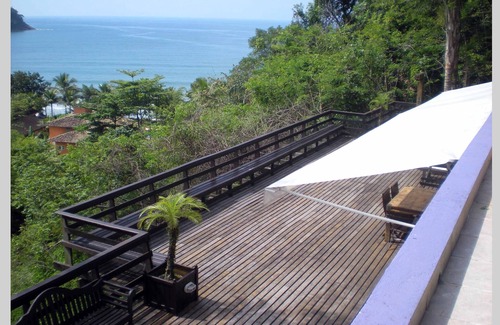 Barra do Sahy Condo | Barra do Sahy-seafront-gated community four bedrooms12 people