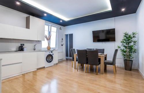 Leon City Centre Apartment | BaruHaus Santo Domingo GRUPOS