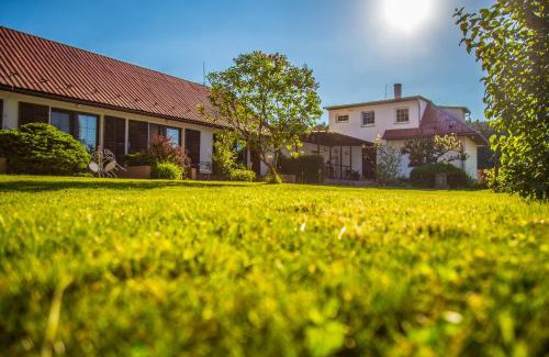 Tremosna Bed & Breakfast | Barvicka