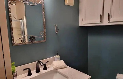 Canaan Valley House | BaseCamp: cozy loft in Davis, sleeps 3, 15 min from slopes