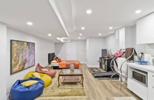Brampton House | Basement Unit By Bramalea Mall