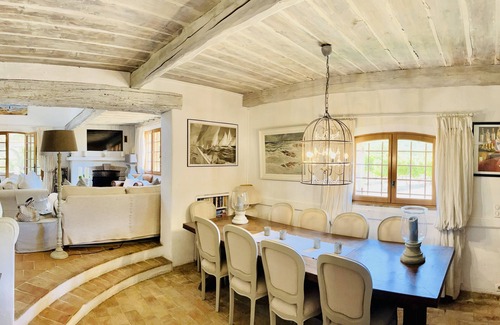 Les Brugassieres House | Bastides w/Pools A/C sleeps 12 guests on vineyards walking distance to village