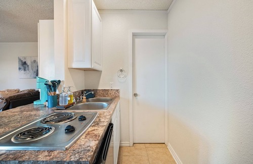 Bastrop Apartment | Bastrop Bungalow: Charming studio with strong WiFi and pine trees galore