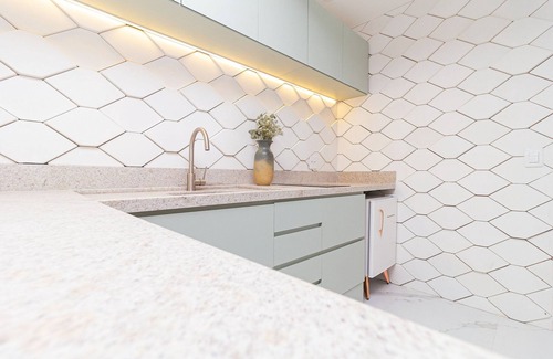 Central Zone House | Bathtub with a view | AC | 32nd floor