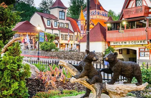 Helen Apartment | Bavarian Brook Unit 9