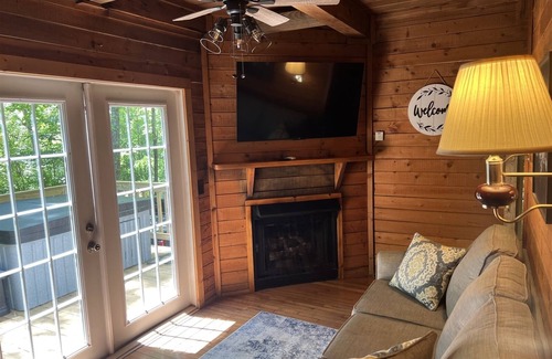 Sautee Nacoochee Cabin | Bavarian Hideaway 44