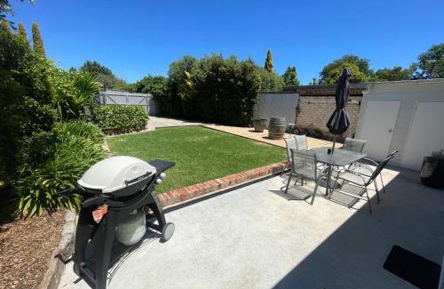 Bendigo House | Baxter Cottage