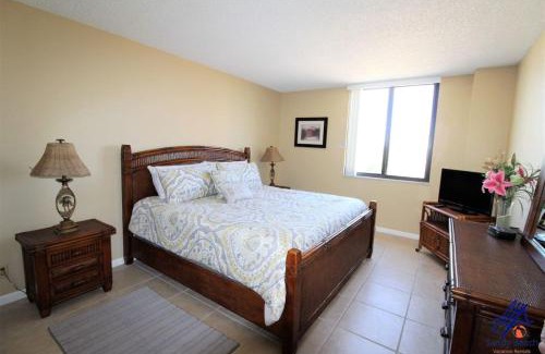 Isla del Sol House | Bay Front Serenity 4th Floor 2BD 2BA at Isla Del