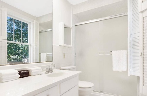 Point Clear House | Bay House and Cottage Scenic Retreat