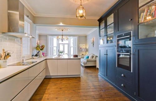Beaumaris House | Bay House