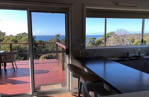 Binalong Bay House | BAY OF FIRES SEACHANGE Waterfront at Binalong Bay, Bay of Fires Tasmania