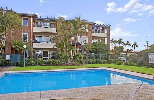 Port Macquarie House | Bay Park 30 - Situated In The Heart Of Town With A Pool