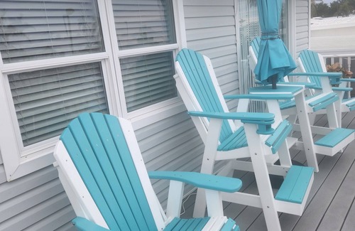 Bradenton Beach House | Bay view, 3 min walk to Gulf beach, shared pool, wash & dryer, free WIFI plus.