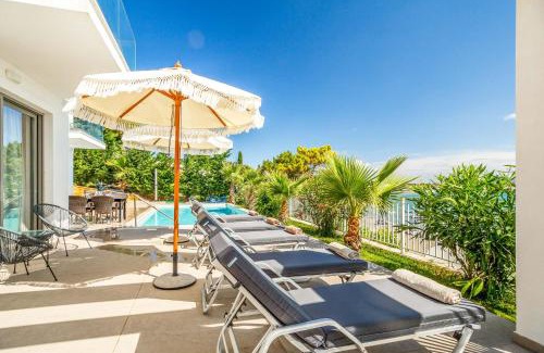 Agios Sostis Villa | Bay View II