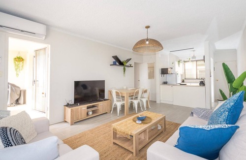 Shoal Bay Apartment | Bay Village Unit 2/47 Shoal Bay Rd - Stylishly furnished unit with views over Shoal Bay Beach