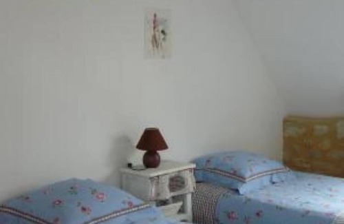 Juaye-Mondaye Cottage | BAYEUX, gîte "Le Charme", with garden near the landing beaches
