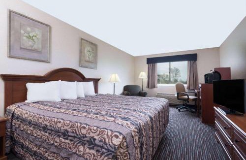 Columbus Hotel | Baymont by Wyndham Columbus/Rickenbacker