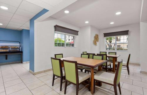 Florida Central Atlantic Coast Hotel | Baymont by Wyndham Orlando-International Dr-Universal Blvd