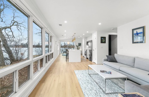 Little Falls House | Bayside Hideaway on the River