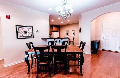 Sun Ridge Condo | Bayside Resort Condo next to Sunridge Pool!